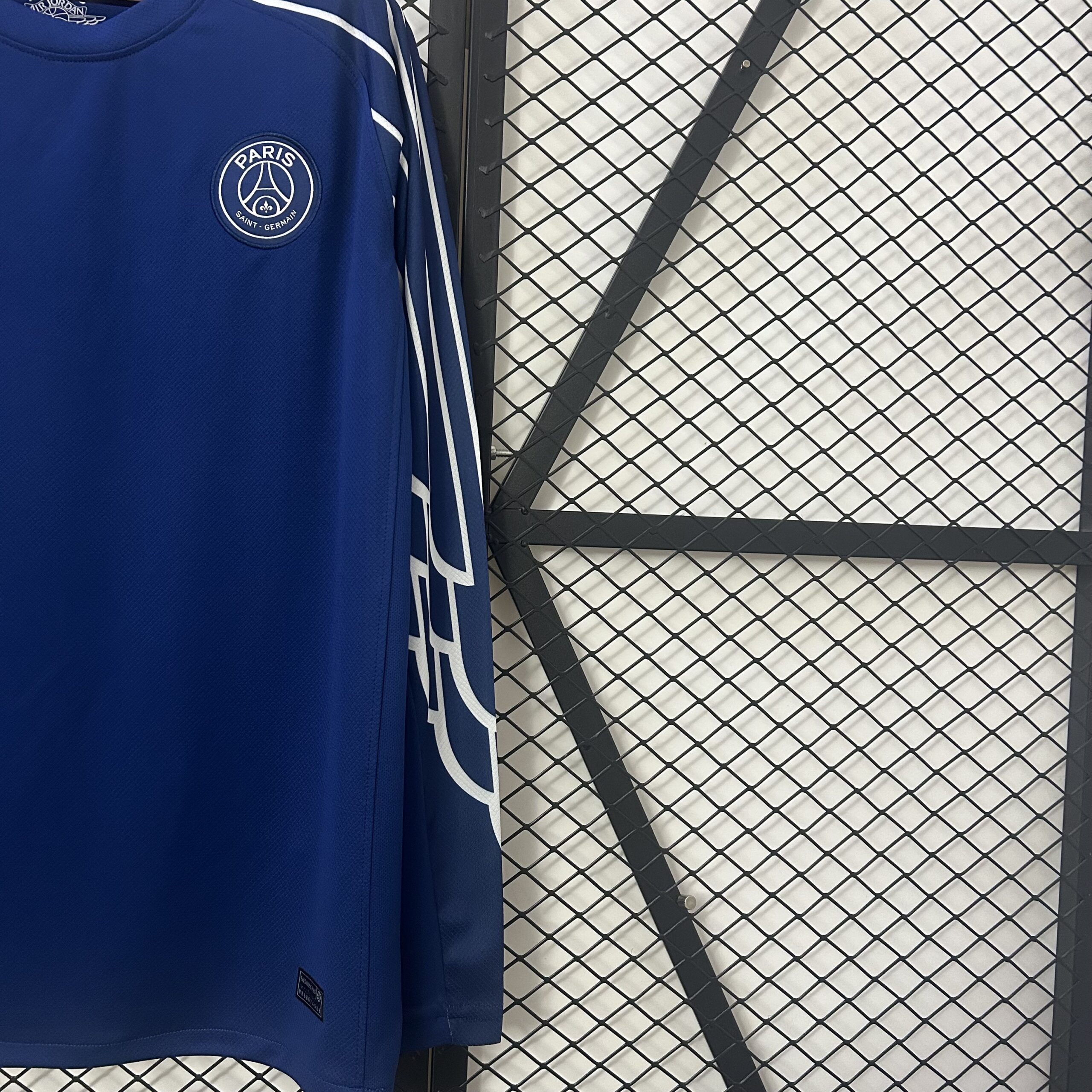 Camiseta PSG 24-25 Cuarta Manga Larga - Imagen 5